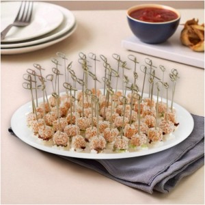 Канапе із сьомгою в кунжуті