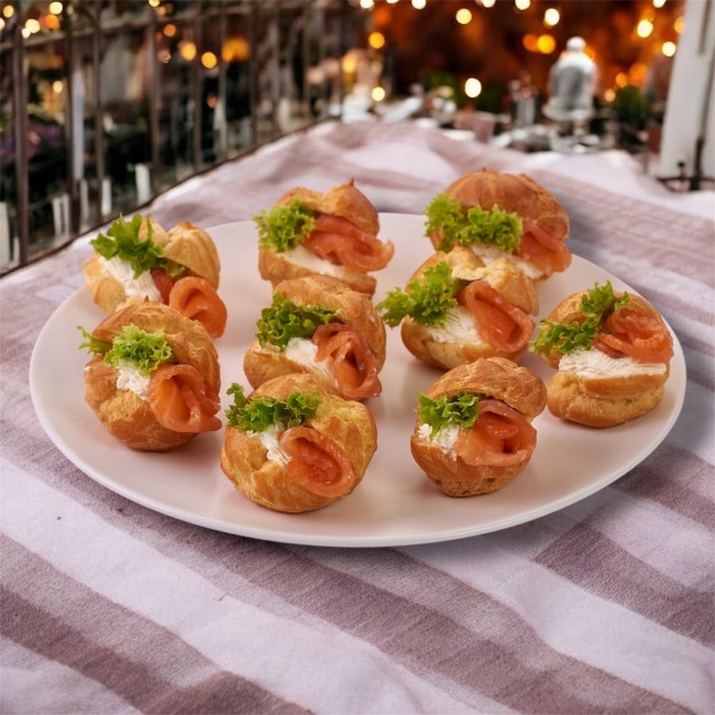 Профитроли с муссом из форели